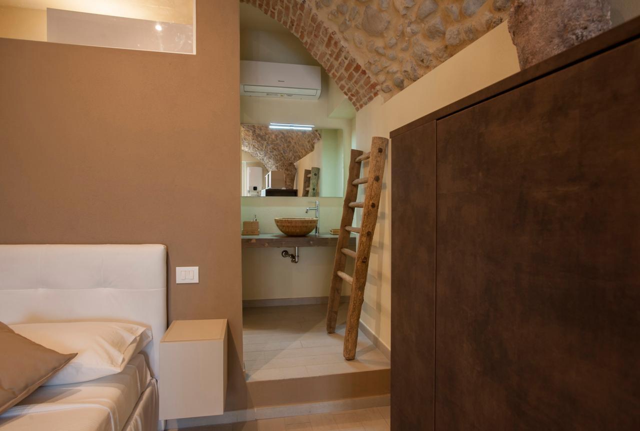 La Bellavita Del Garda Luxury Apartments San Felice del Benaco Exterior photo