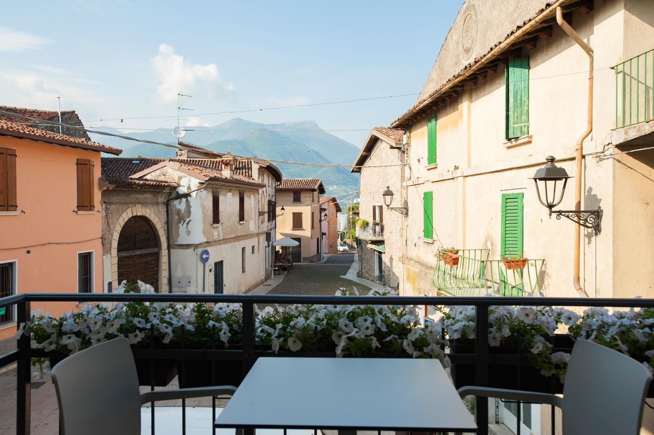 La Bellavita Del Garda Luxury Apartments San Felice del Benaco Exterior photo
